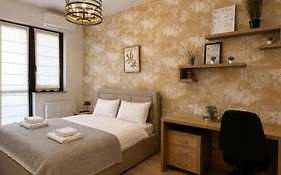Studio Luxury Center
